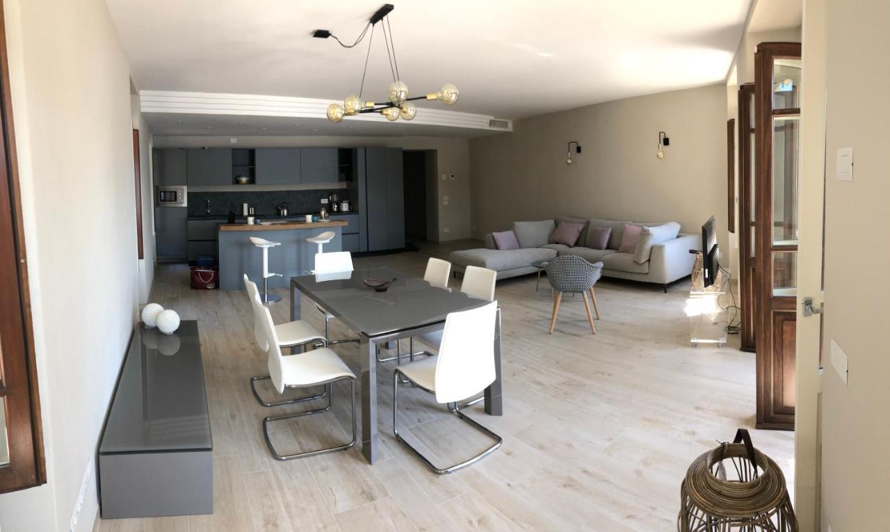 Appartement Casa Elisabetta, Affacciata Sul Golfo à Salò Extérieur photo